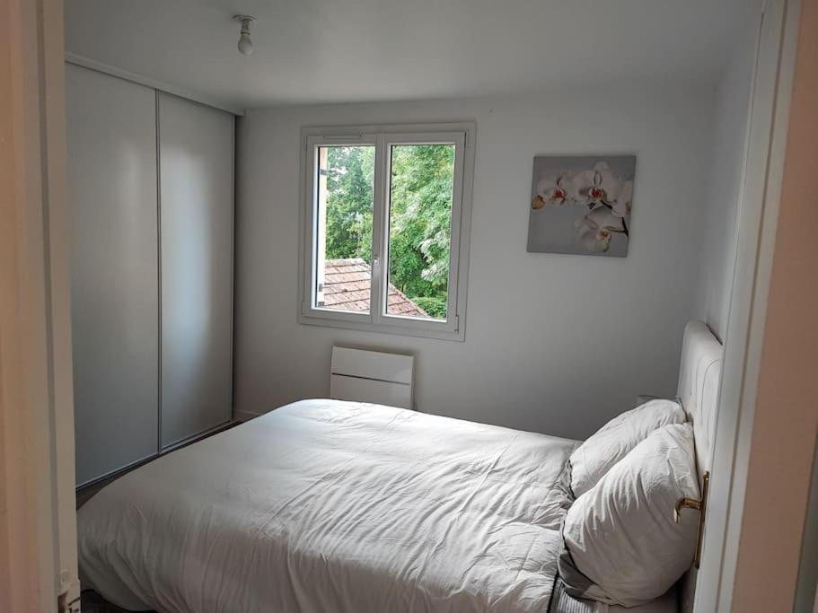 Charmant Appartement 2 Pieces Proche Disneyland Villeneuve-Saint-Denis Exterior foto