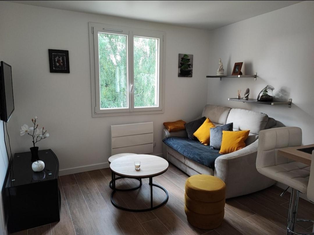 Charmant Appartement 2 Pieces Proche Disneyland Villeneuve-Saint-Denis Exterior foto